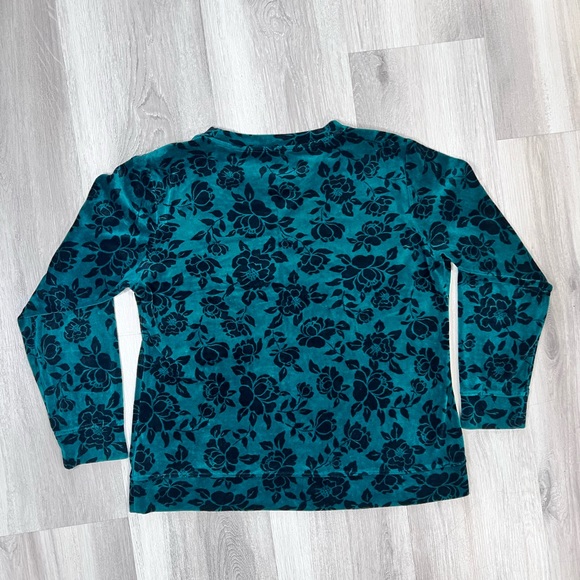 Karen Scott Sport Floral Print Velvet Green and Black Pullover Top - Picture 2 of 5